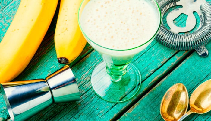 Leia mais sobre o artigo Gin Tonica com Licor de Banana, Nada como um Sabor Tropical e a Energia do Potássio!