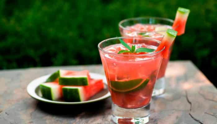 como fazer caipiroska de melancia refrescante e saborosa perfeita o verao