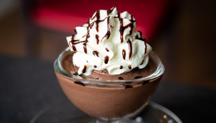 Você está visualizando atualmente Receita de mousse de chocolate super simples.
