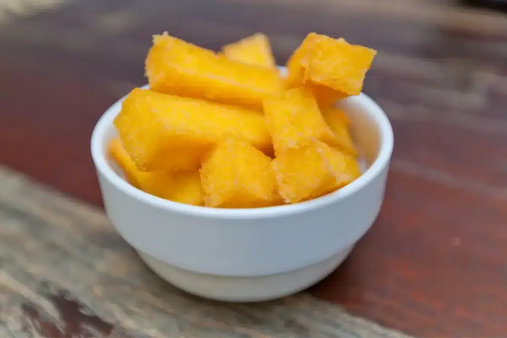 Leia mais sobre o artigo Polenta frita deliciosa e fácil de preparar