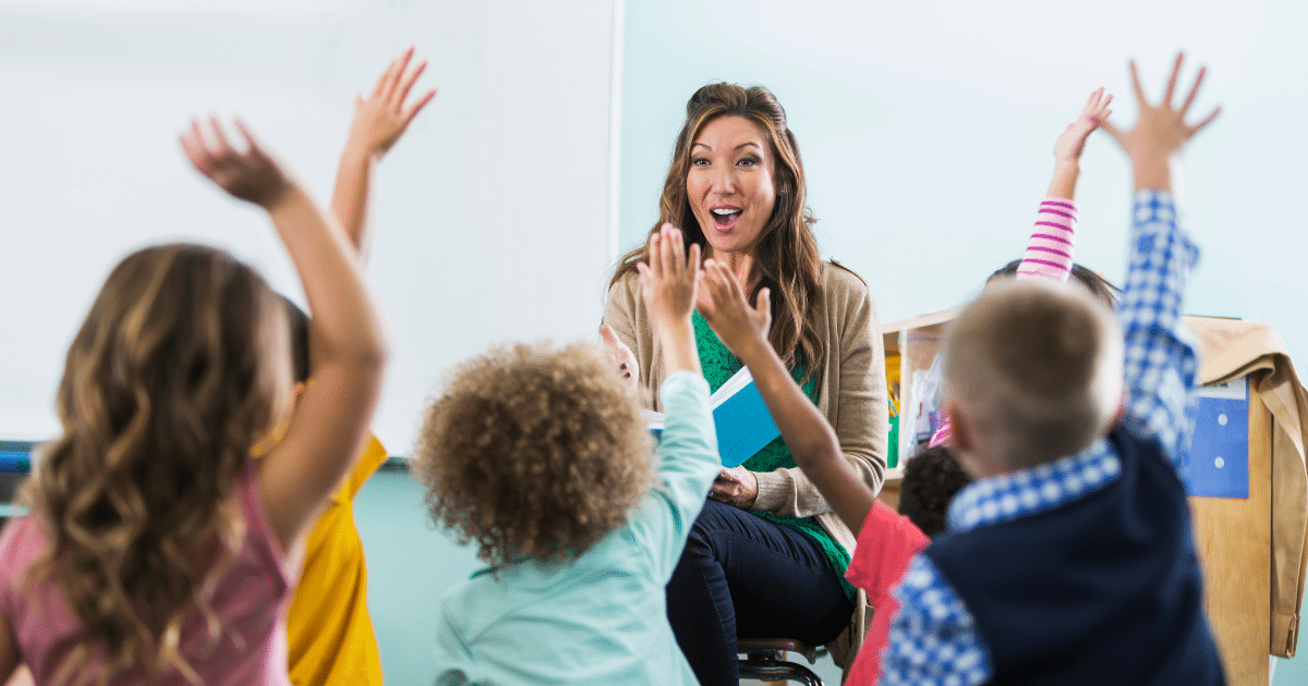 A Inovação Pedagógica em Cena: Tio Paulo Professor Infantil de Fortaleza Encanta a Web 4 Tio Paulo Comenta: “A gente vive situações engraçadas todos os dias quando trabalha com crianças porque elas são muito espontâneas, não têm 'papas na língua'. Tudo é muito genuíno”